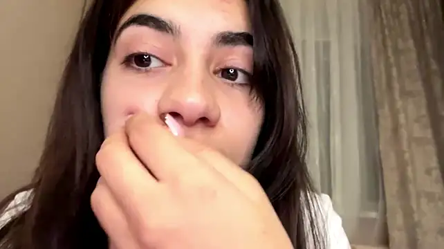 Ledi_Asthik