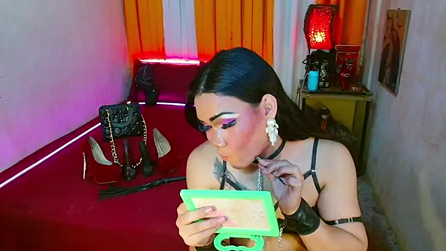 AsianLuna