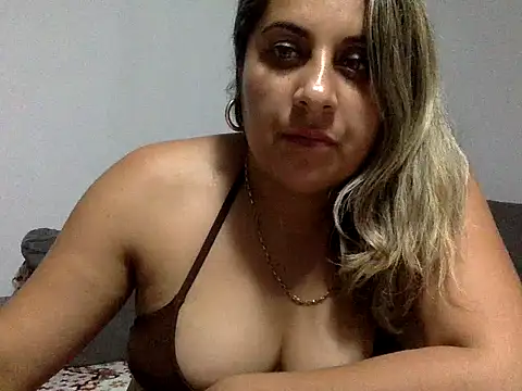 Antoniasweety webcam