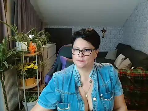 Newgirl4you live cam preview