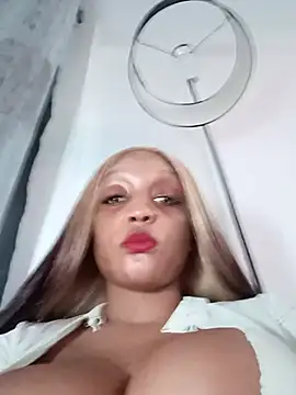 Busty_Bambi