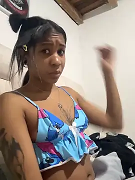 Zaira_Rose_