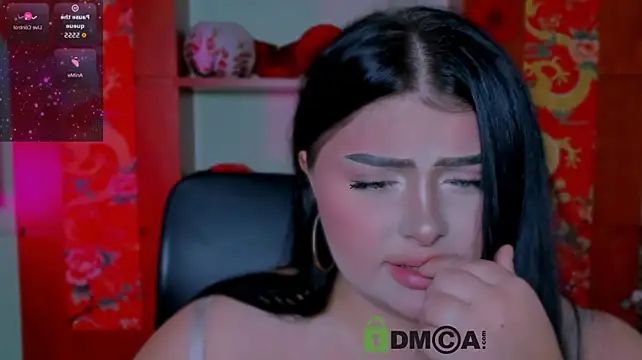 amanda_striking