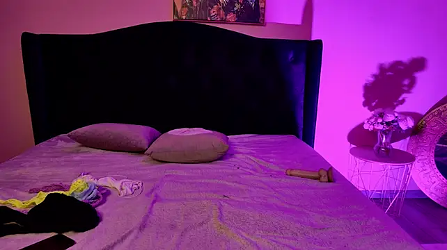 _CurvyVanilla_
