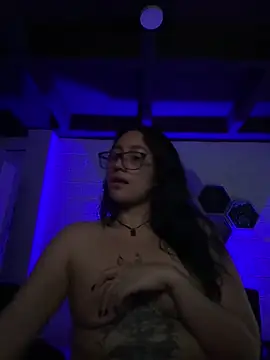 Ravelyn__