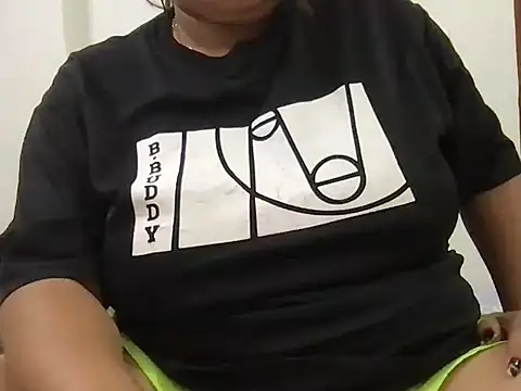 Miss_Nimrat live cam on StripChat