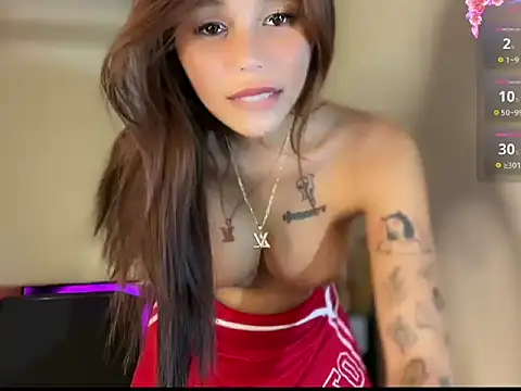 _petitegirlx69_