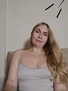 KisaVixen webcam stripchat model stream image