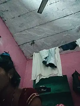 Srishti_sharma live cam on StripChat