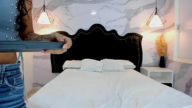 Lena_Amour