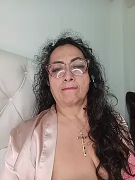 AlessandraLeroy1 live cam preview