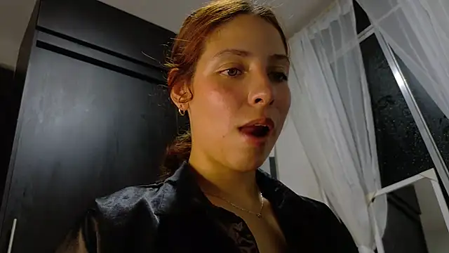 Miranda-cambell live sex cam