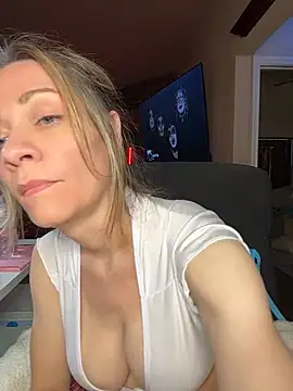 edendelilah1 (F milf) - Rub Nipples