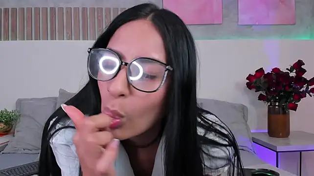 AlinaPrescott webcam