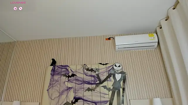 layla_tyla18