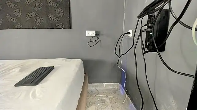LorenaAndJackson webcam