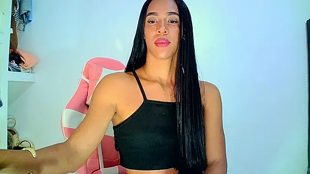 carmen14 live cam on StripChat