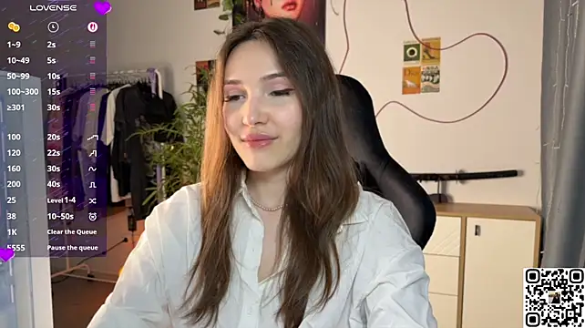 Ginsyha live cam on StripChat
