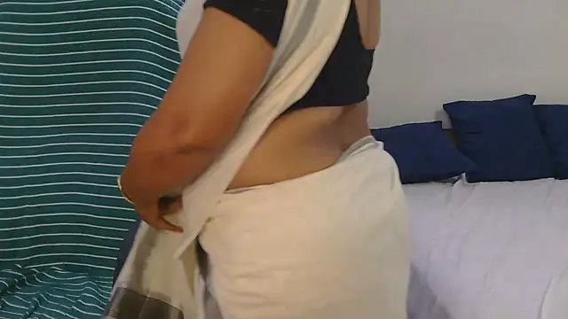 Mallu_Manisha
