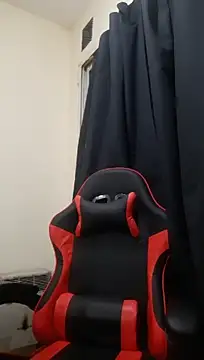 DianiQueenn webcam
