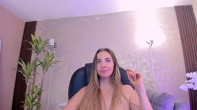 BellaMarieX live cam on StripChat