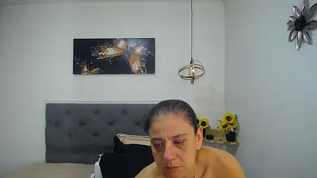 sasi_luna live cam on StripChat