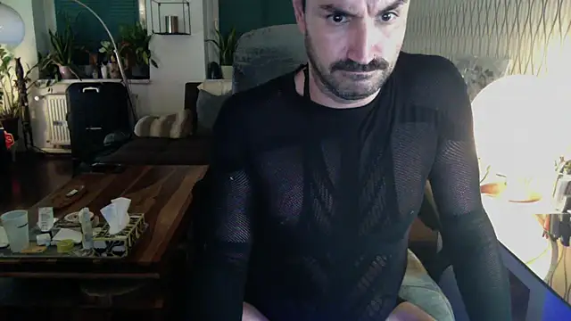 tomz0819
