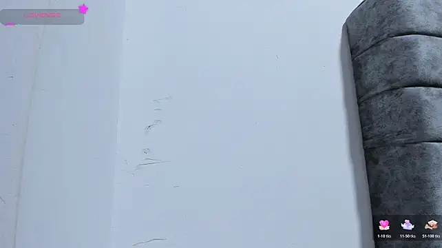 MissCurvyTop