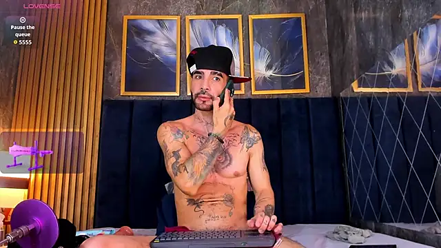 Lancelot_Benwick live sex cam