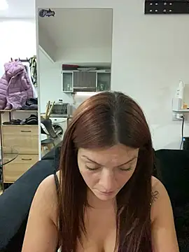 Danielaeliana live cam on StripChat