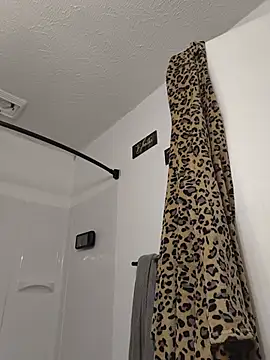 Synfulsymone9 live cam on StripChat