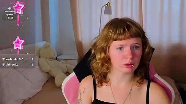 VioletDesiree live cam on StripChat