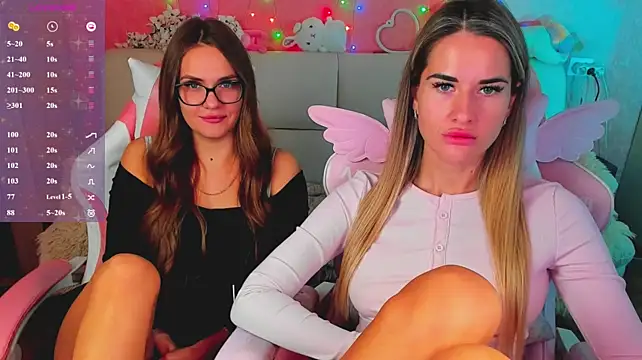 hotty_girls_here