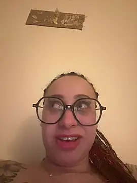 queenlo_xxx webcam