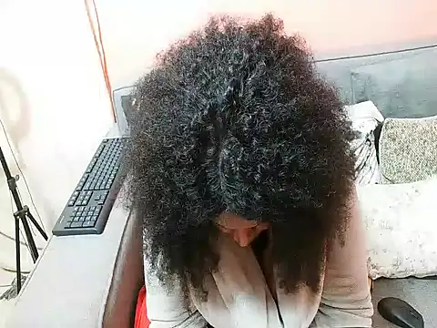 ZariahMoonfire webcam stripchat model stream image