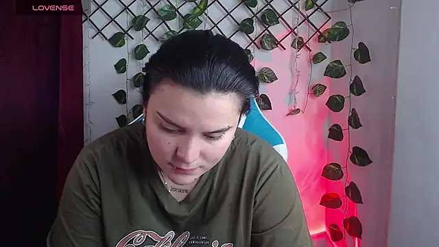 Nika_1_ live cam on StripChat