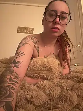 queenlo_xxx webcam