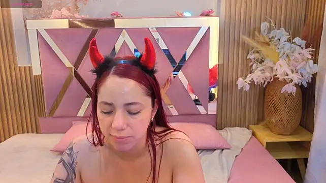 ANNE_TAY1