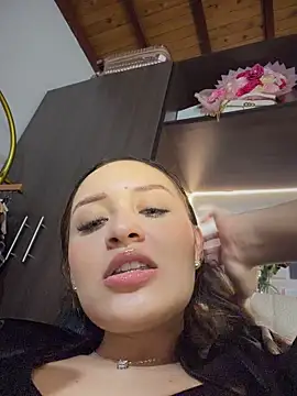 katlyn_martins live cam on StripChat