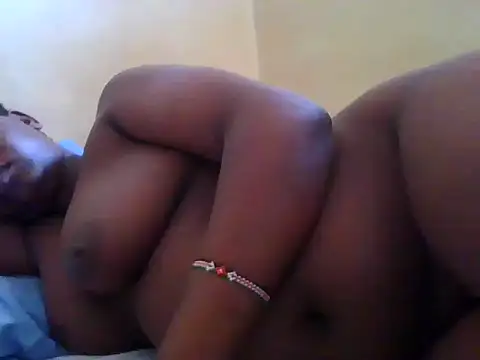 Switbeb20 webcam stripchat model stream image