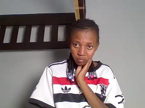 Pretty_dolll webcam stripchat model stream image