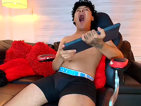 kristhofer_levis_ webcam