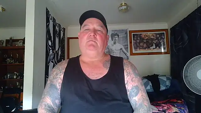 KINKYBLUEYES69