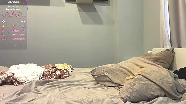 selena_favn webcam