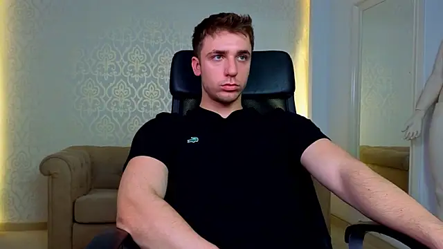 KellenWest live cam on StripChat
