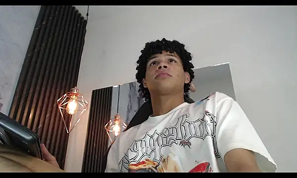MatewHottxxx webcam