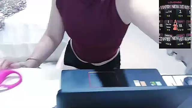 Xiaoxiao-8888 live cam on StripChat