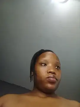 Divine_Beautyxx live cam on StripChat