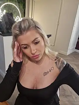 IveySin webcam stripchat model stream image