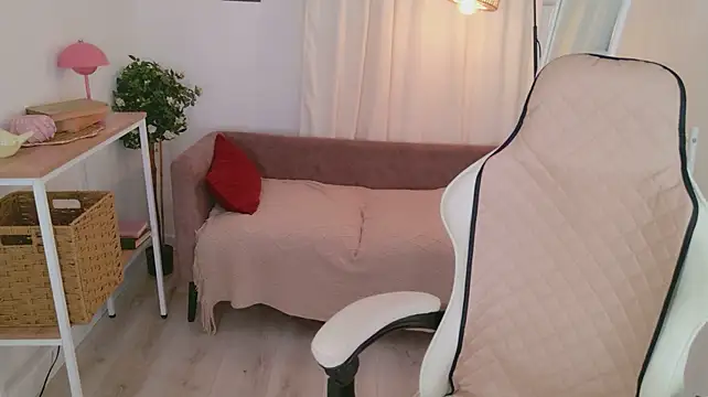 YunaNoir_ live cam on StripChat